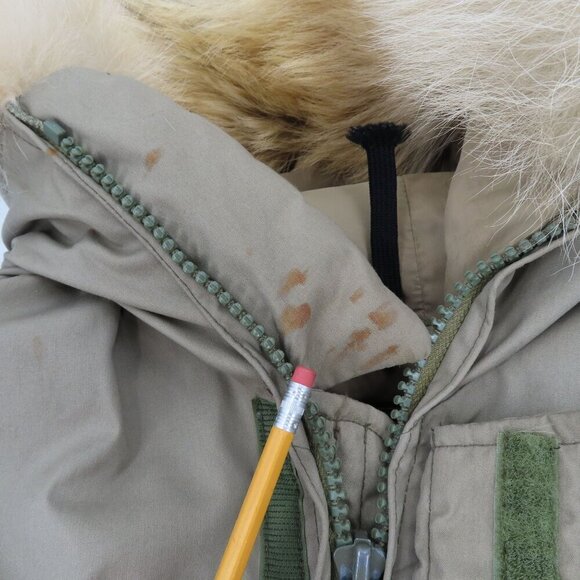 Vintage Pioneer Adult SEE MEASUREMENTS Fur Trim Parka Jacket Winter Coat Canada - Picture 3 of 16